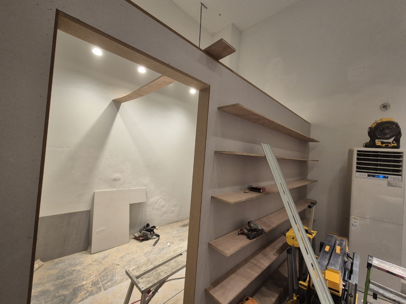 LAP CARPENTERS 시공사례 - 송도 꽃가게